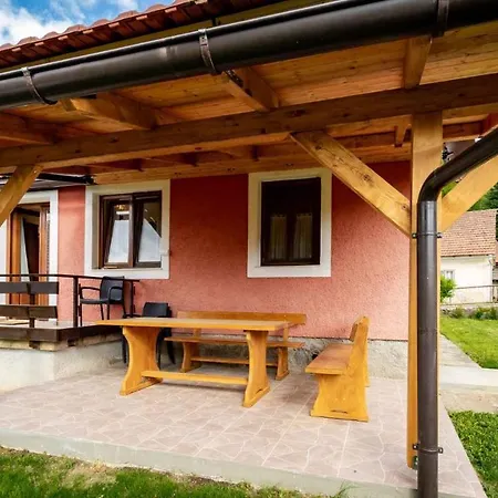 Vikendica Holiday In 31225 Brod na Kupi